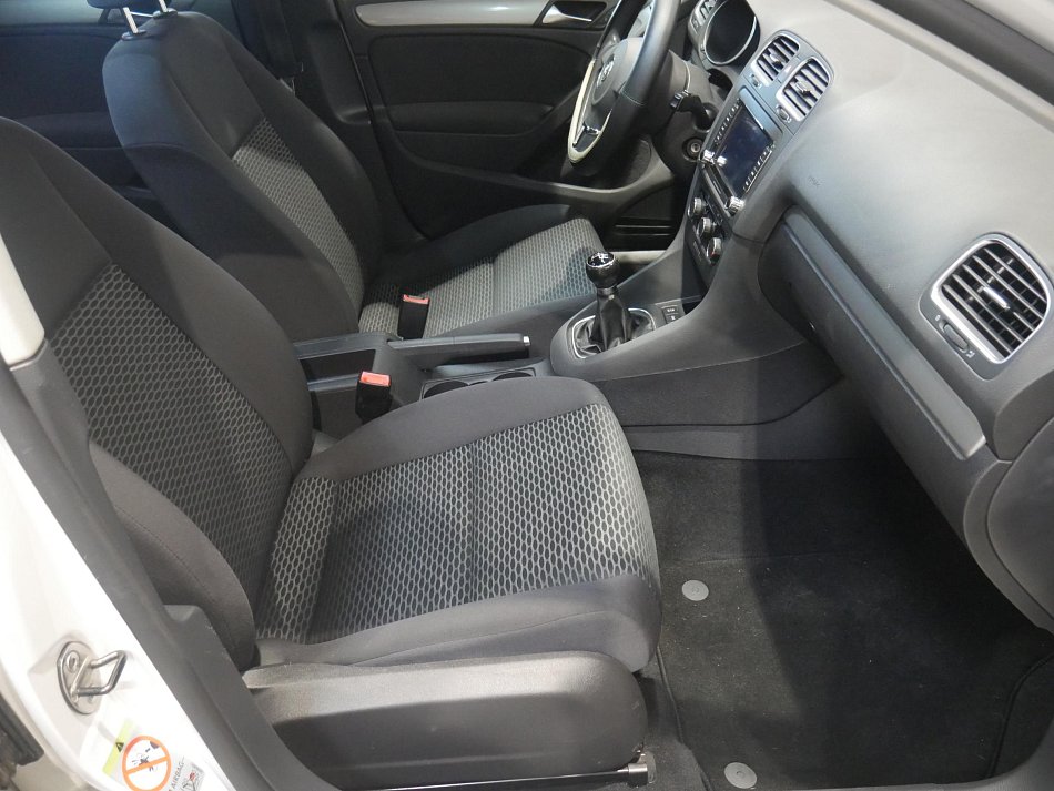 Volkswagen Golf 1.6i 