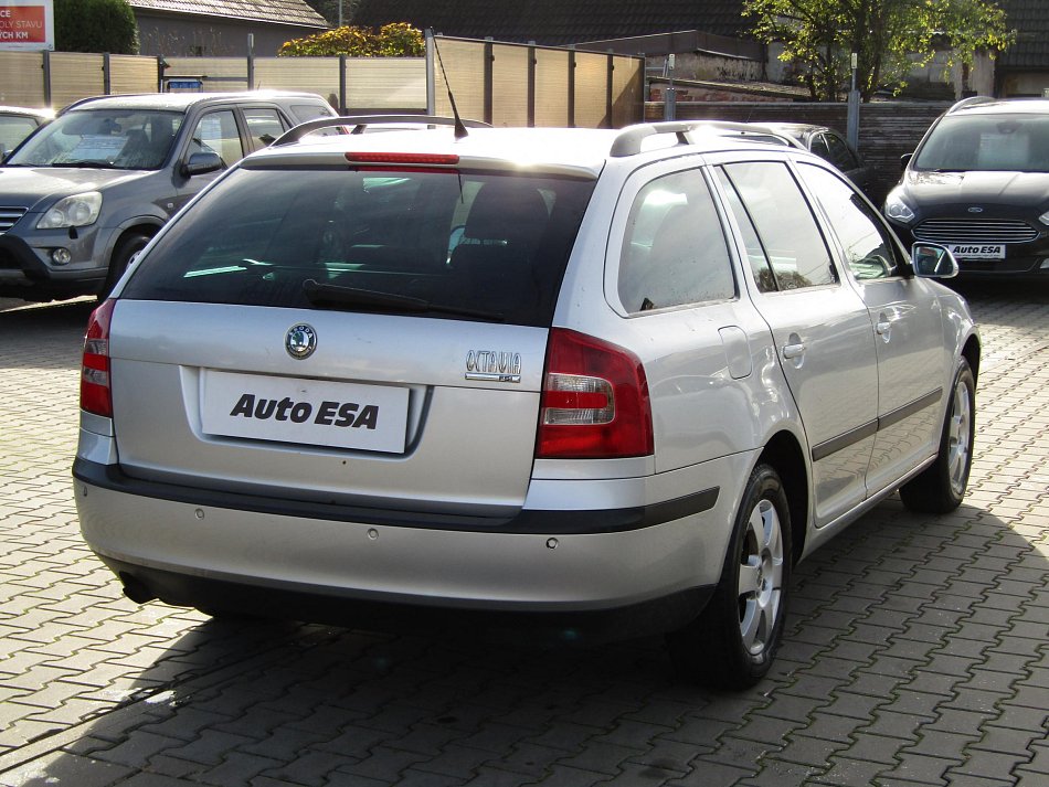 Škoda Octavia II 1.6 FSi 
