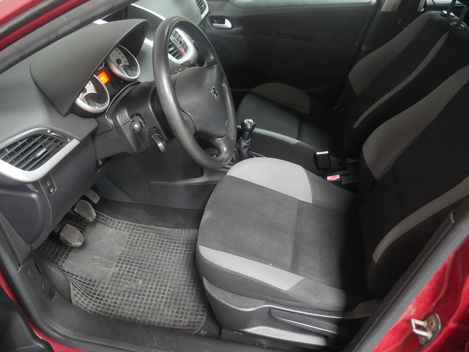 Peugeot 207 1.4i 