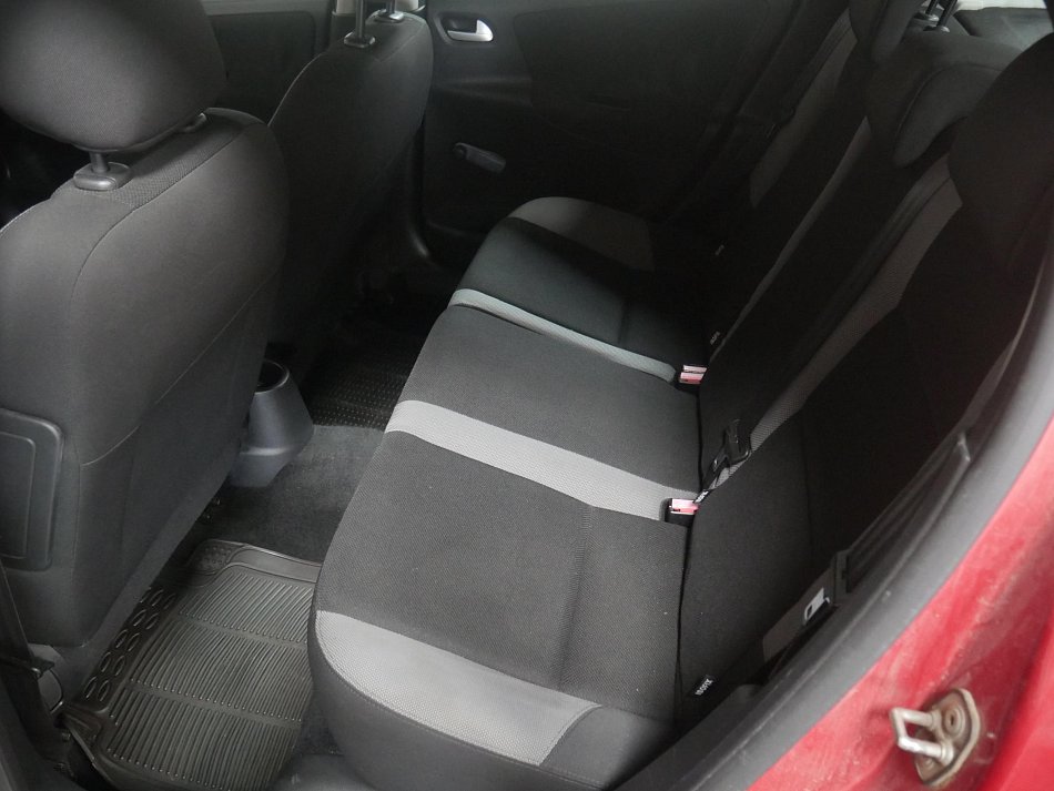 Peugeot 207 1.4i 