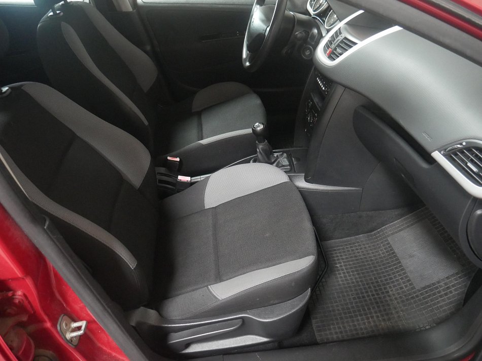 Peugeot 207 1.4i 
