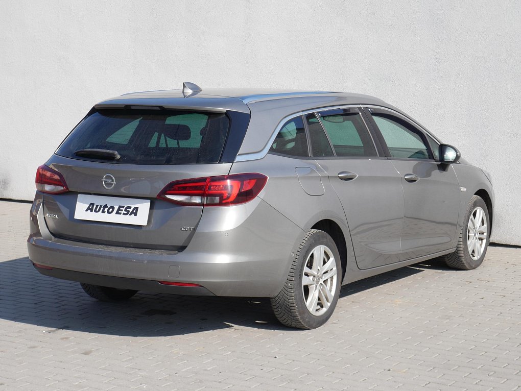 Opel Astra 1.6 CDTi 