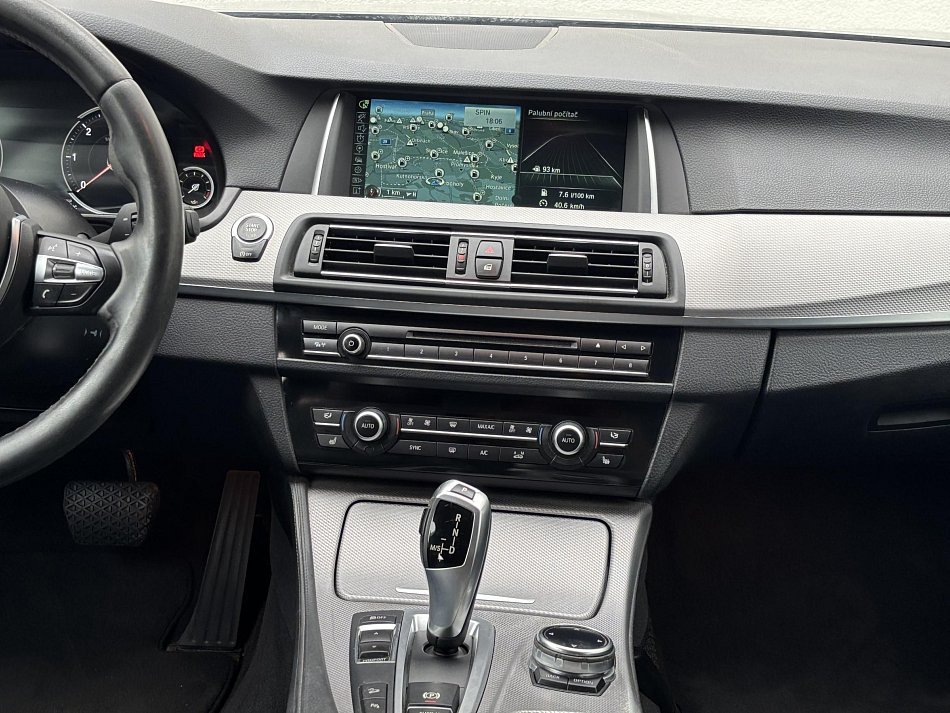 BMW Řada 5 3.0d M Paket 530d xDrive