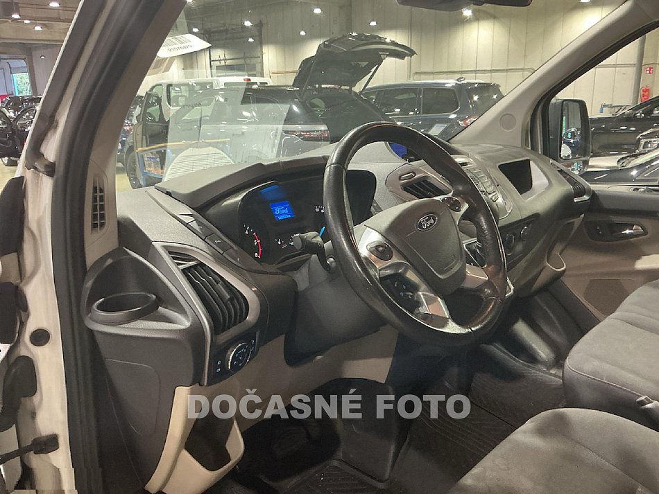 Ford Transit Custom 2.0TDCi Trend L2 6míst