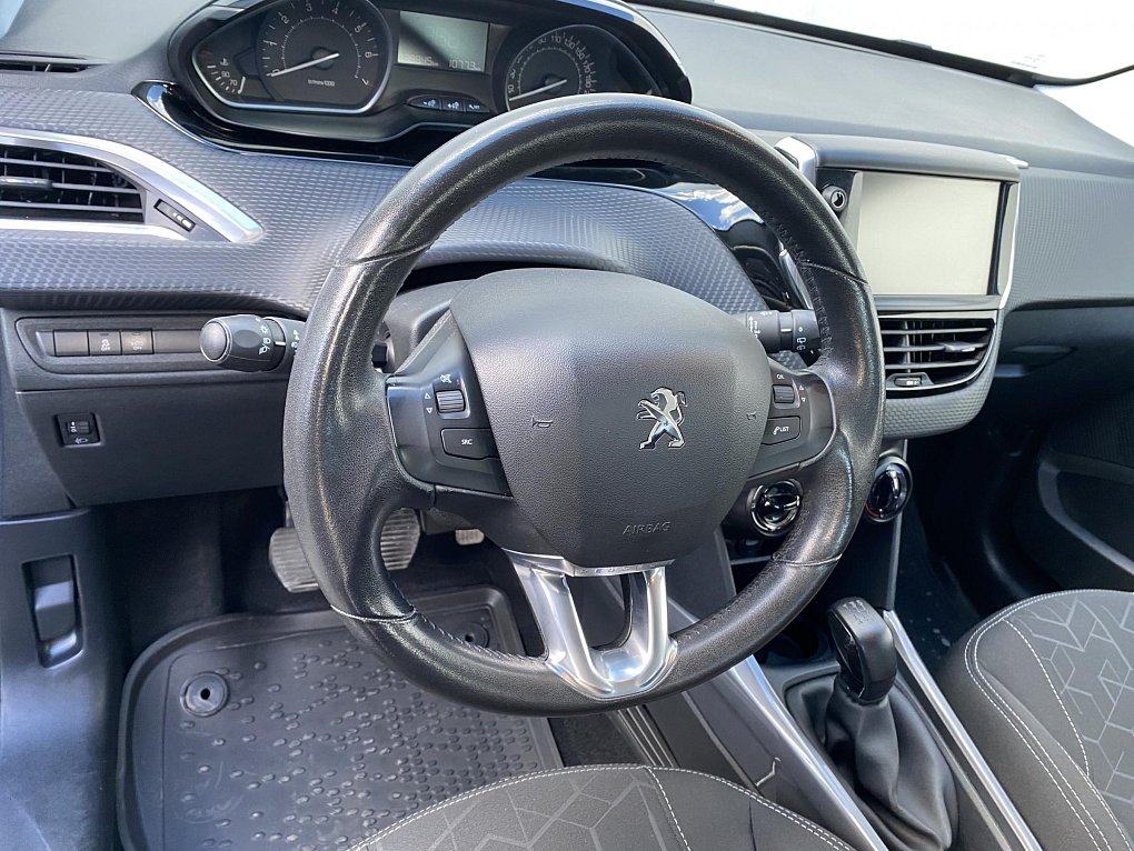 Peugeot 2008 1.2 PT GT Line