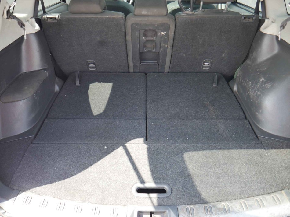 Nissan Qashqai 2.0 DCI  +2