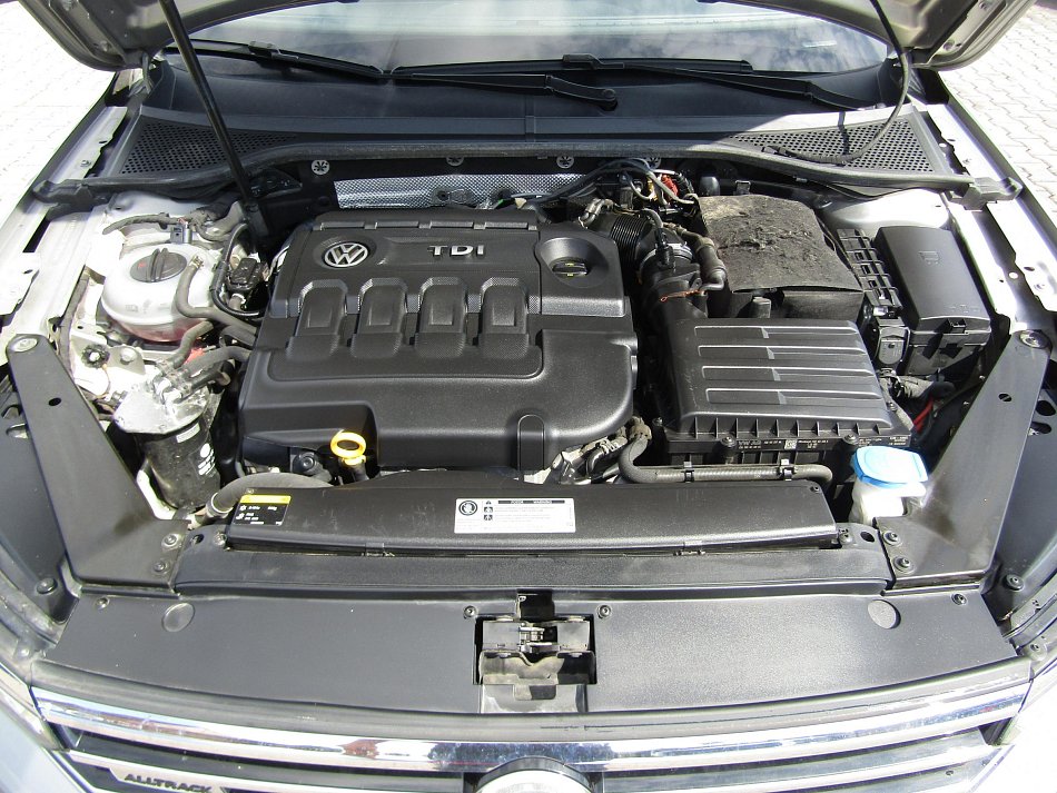 Volkswagen Passat 2.0 TDi 