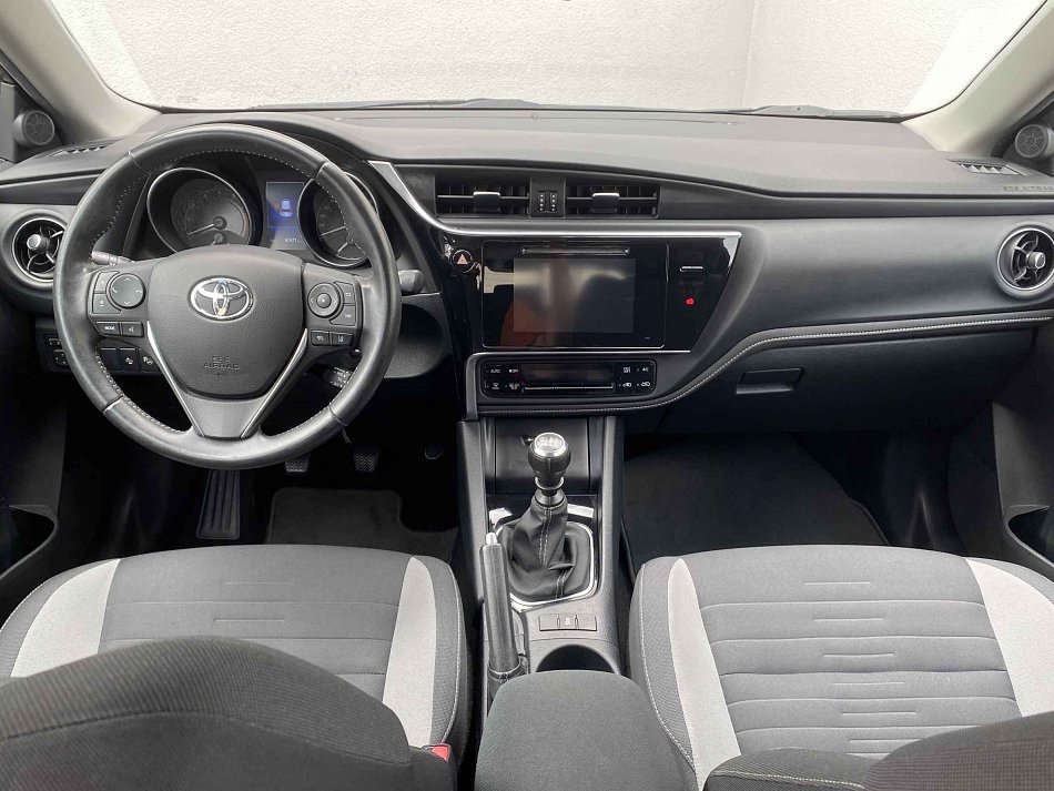 Toyota Auris 1.6i 