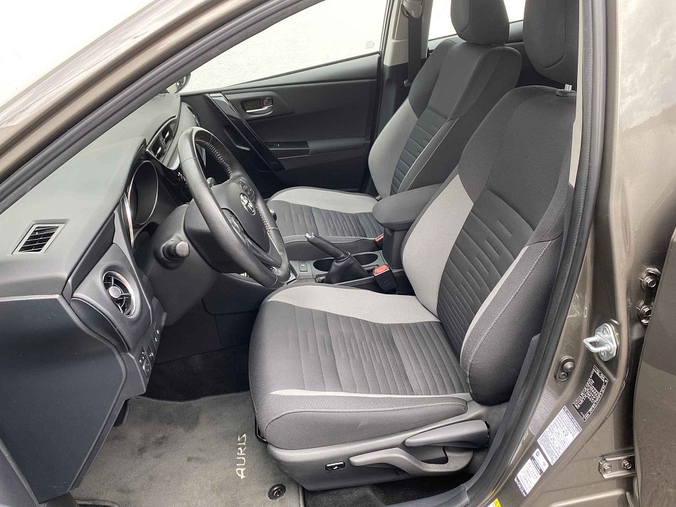 Toyota Auris 1.6i 