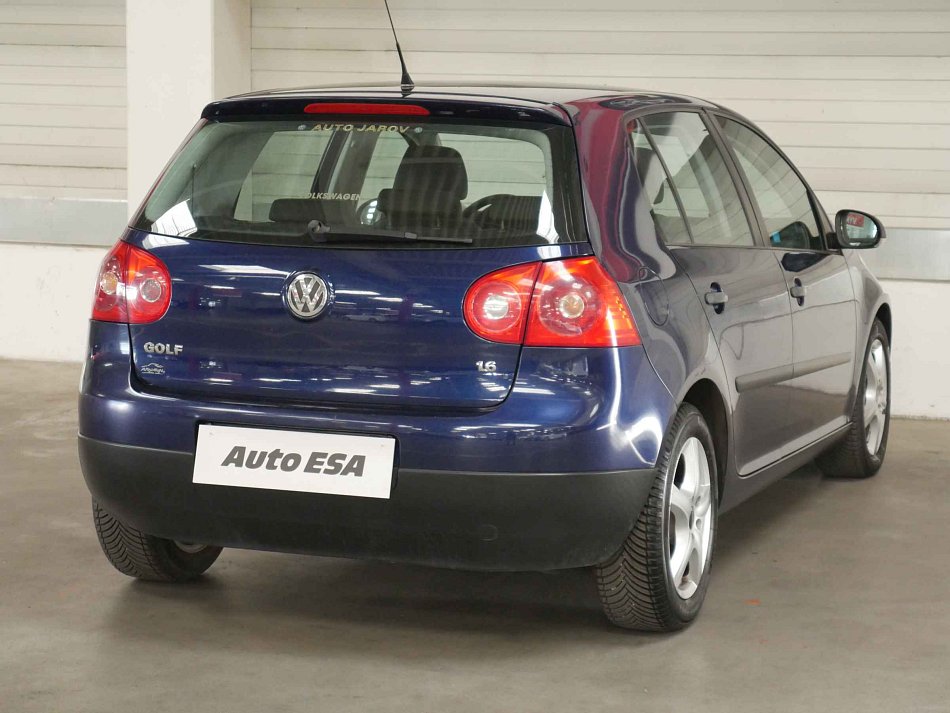 Volkswagen Golf 1.6i 