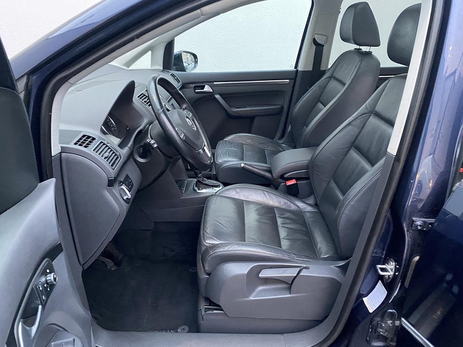 Volkswagen Touran 2.0 TDi Highline