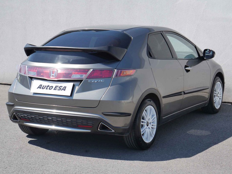 Honda Civic 1.8i-VTEC 