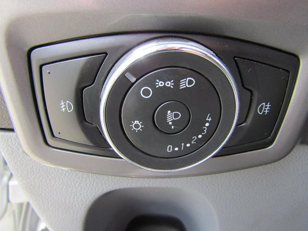 Ford Transit Custom 2.2TDCi Trend 9míst