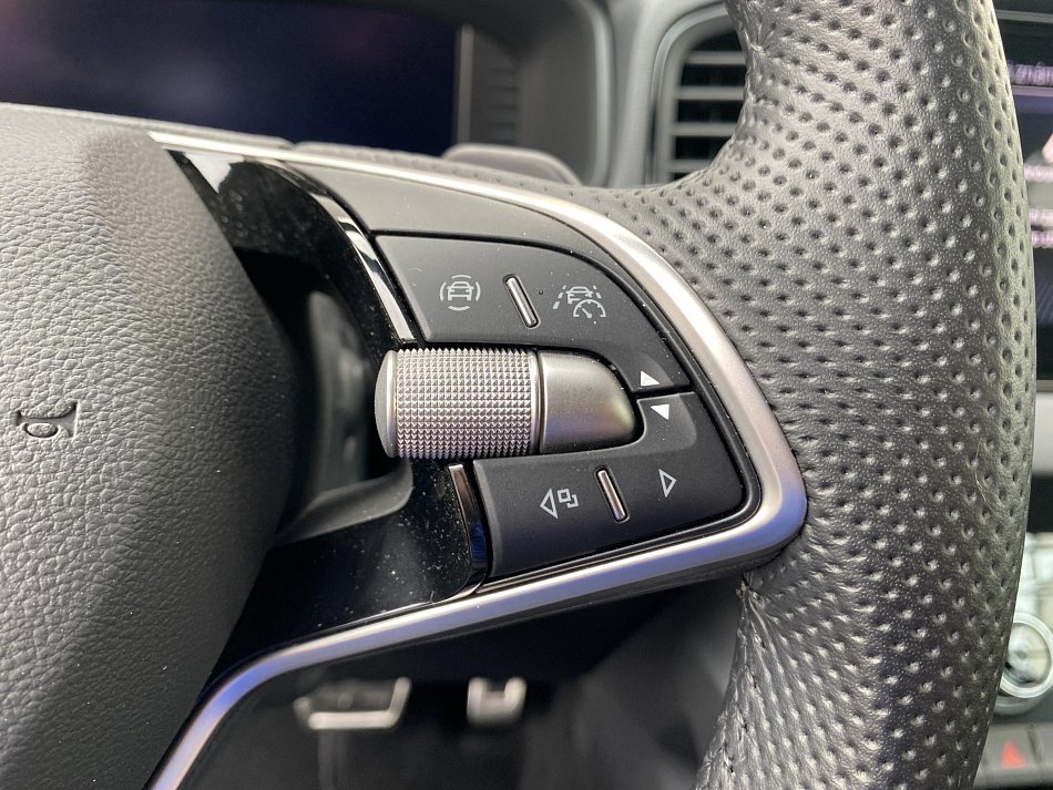 Škoda Karoq 2.0 TSi SportLine 4X4