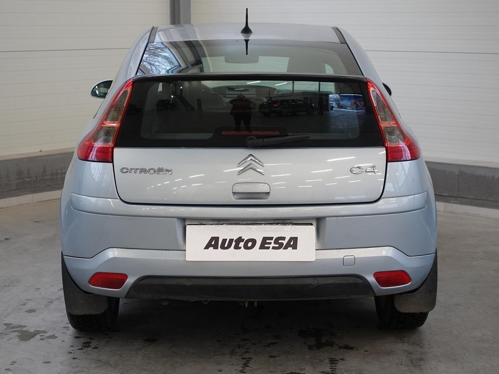 Citroën C4 1.4i 