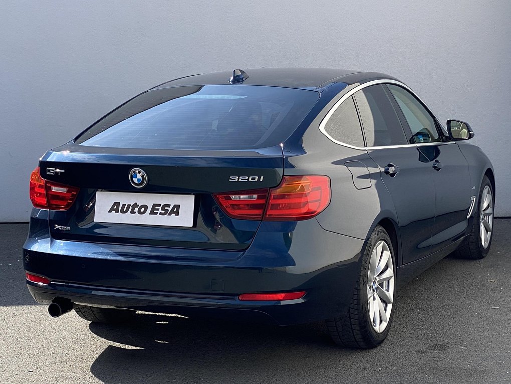 BMW Řada 3 2.0 i Sport xDrive, 320i