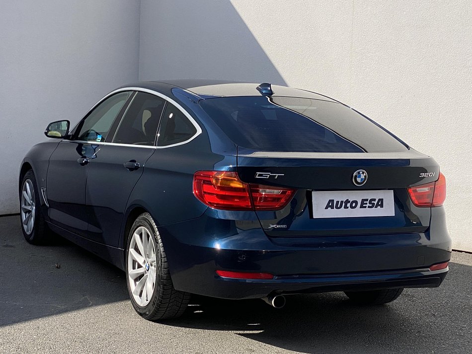 BMW Řada 3 2.0 i Sport xDrive, 320i