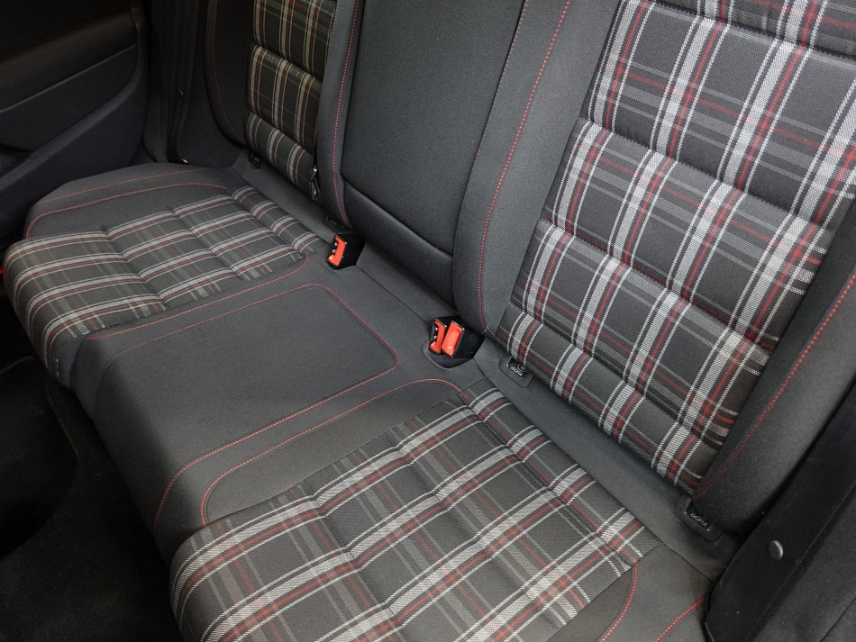 Volkswagen Golf 2.0 TSi GTi