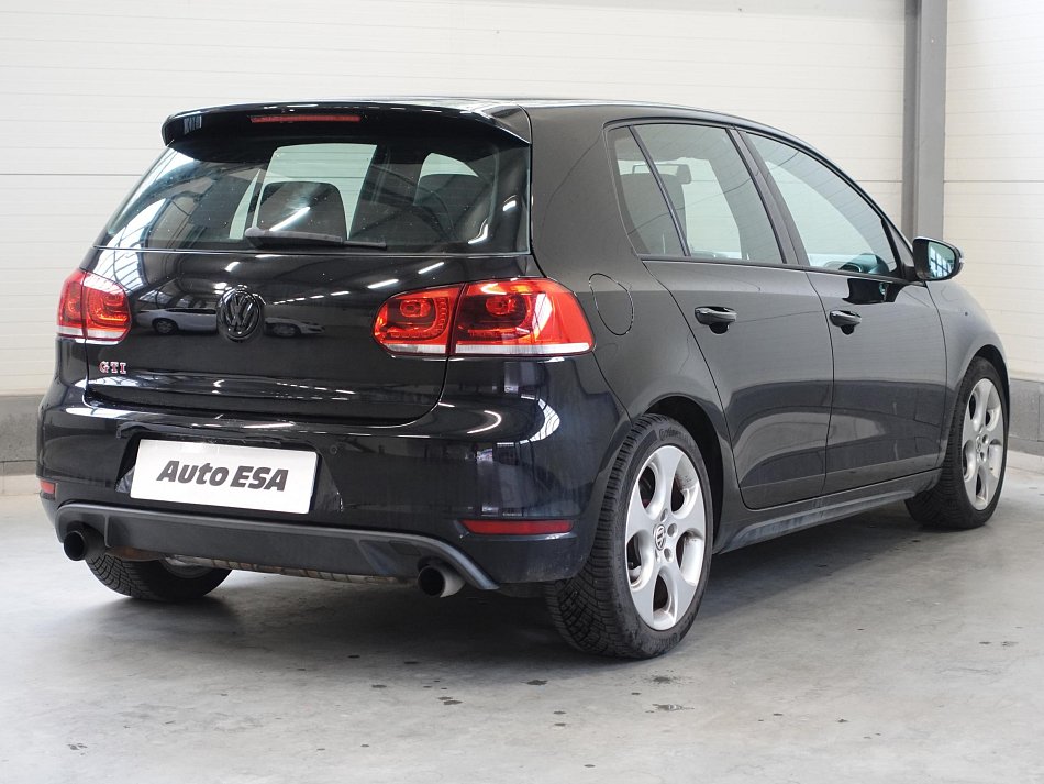 Volkswagen Golf 2.0 TSi GTi
