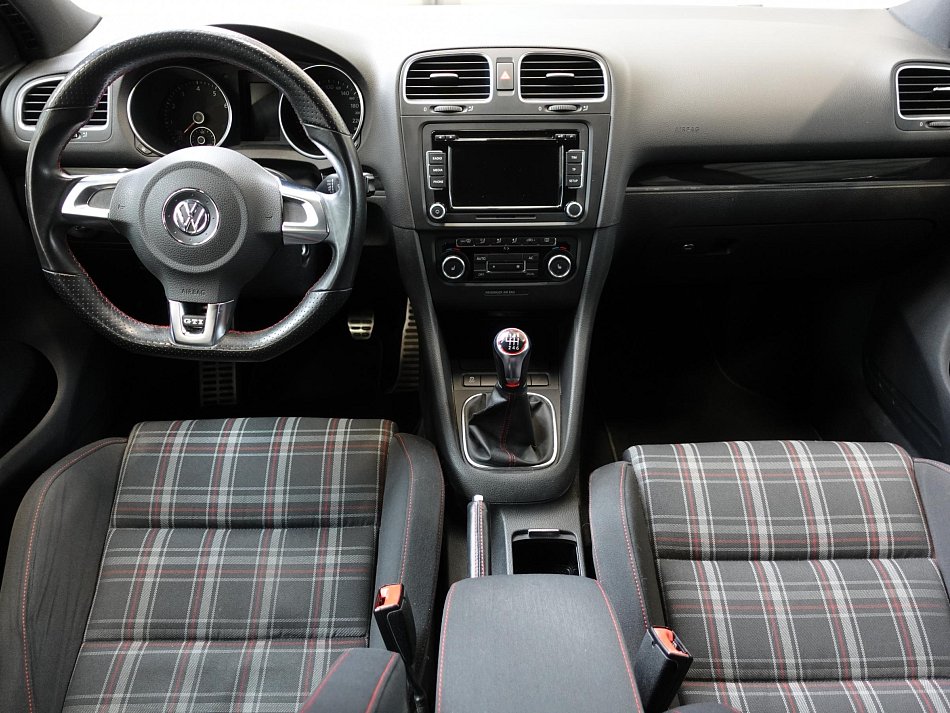 Volkswagen Golf 2.0 TSi GTi