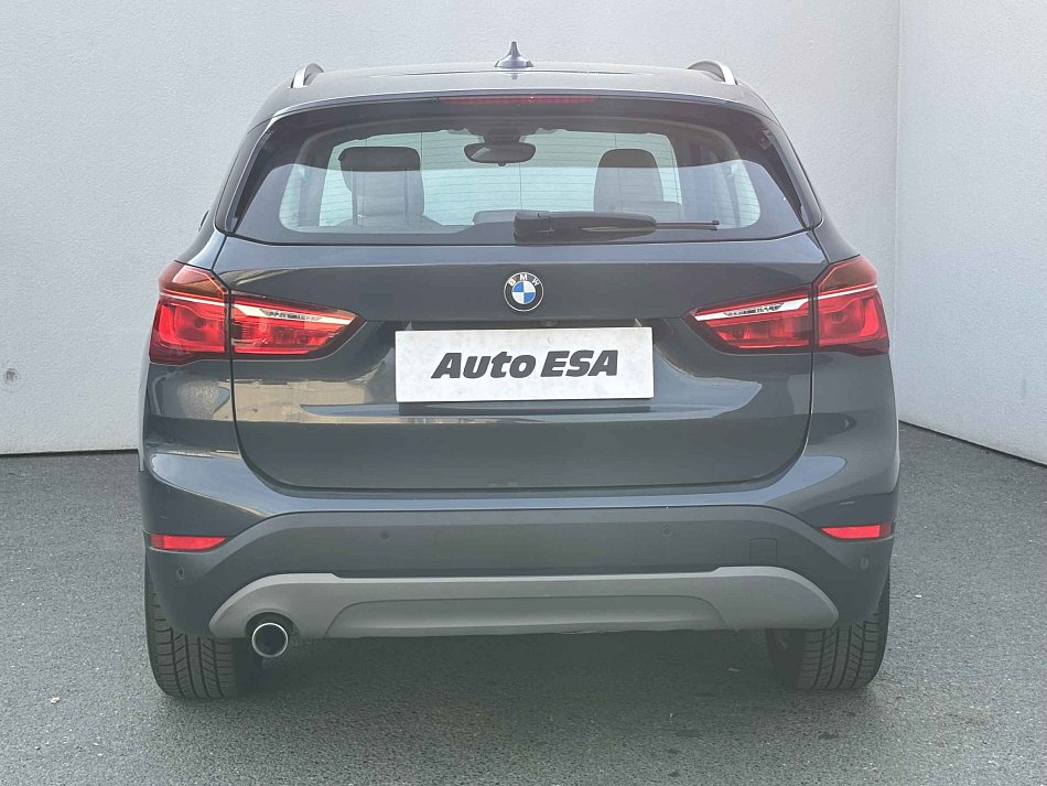BMW X1 1.5d  SDrive16d