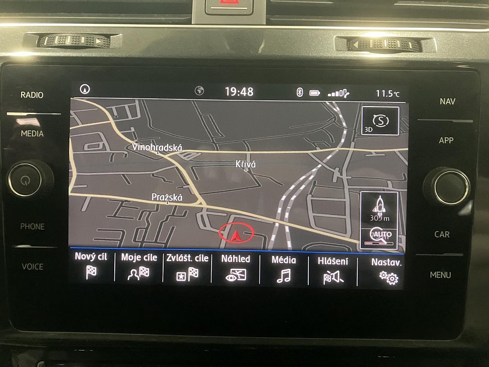 Volkswagen Golf 2.0 TDi 