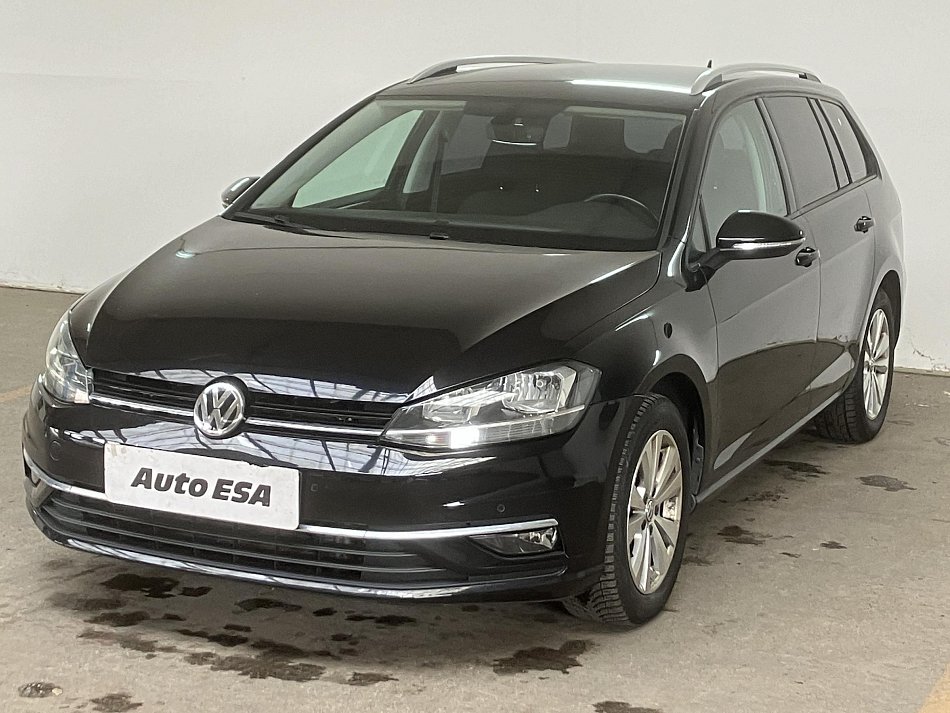 Volkswagen Golf 2.0 TDi 