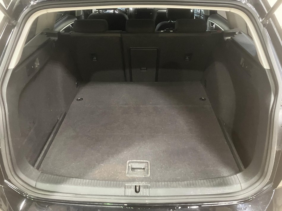 Volkswagen Golf 2.0 TDi 