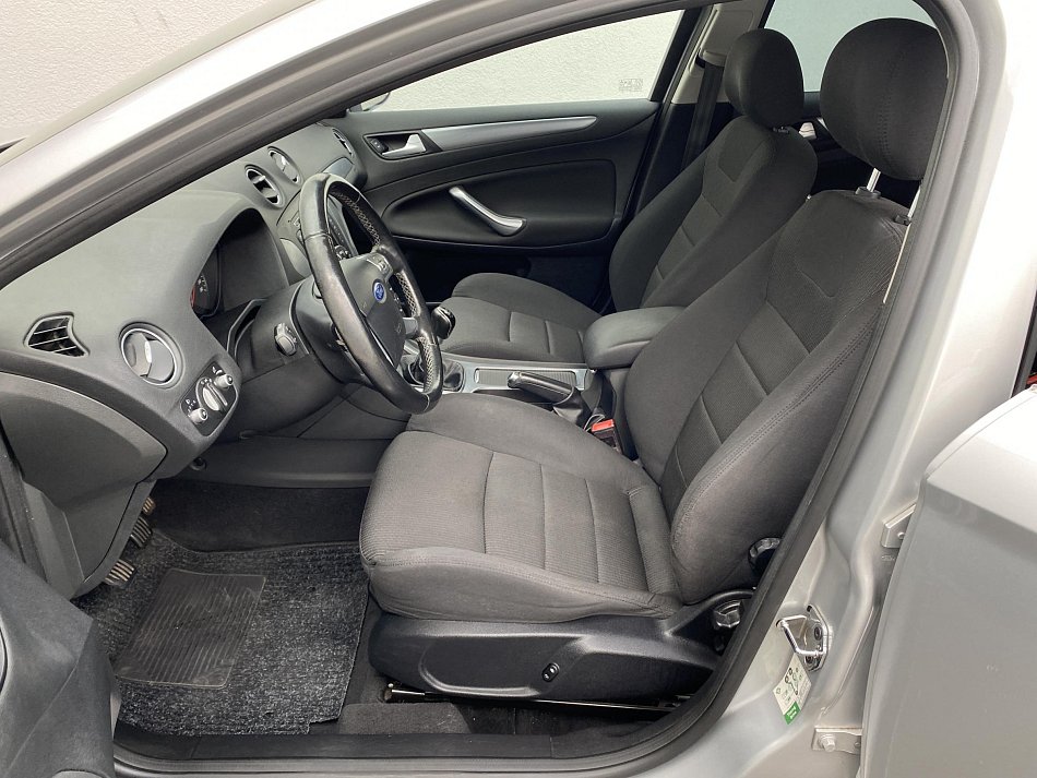 Ford Mondeo 2.0 TDCi 