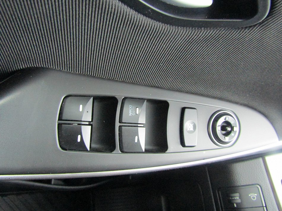 Hyundai I30 1.4i Trikolor