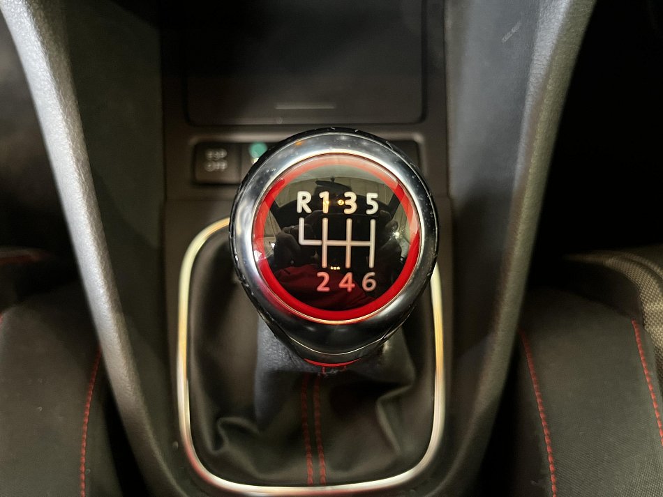 Volkswagen Golf 2.0 TSi GTi