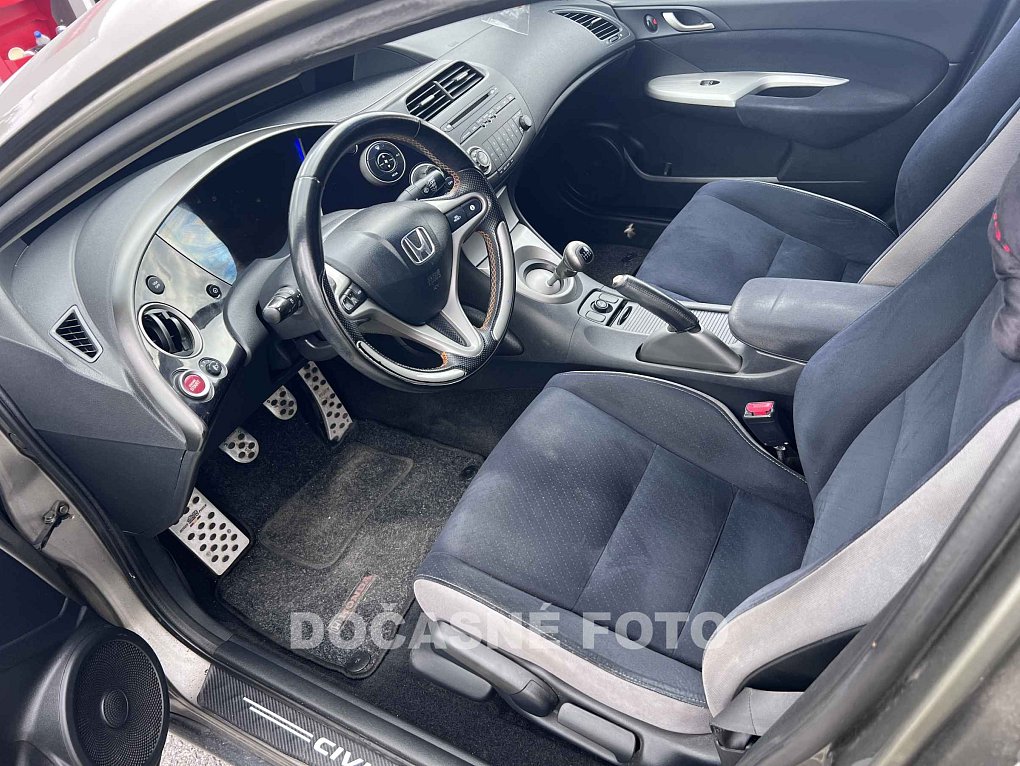 Honda Civic 1.8i-VTEC 
