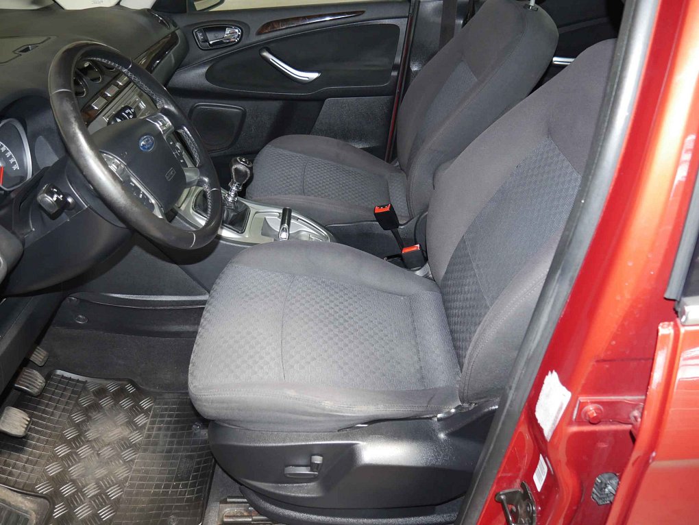 Ford Galaxy 2.0 TDCi  7míst