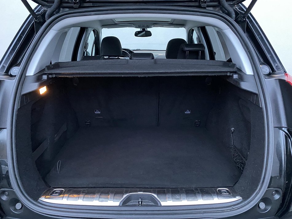 Peugeot 2008 1.2 e-THP Allure