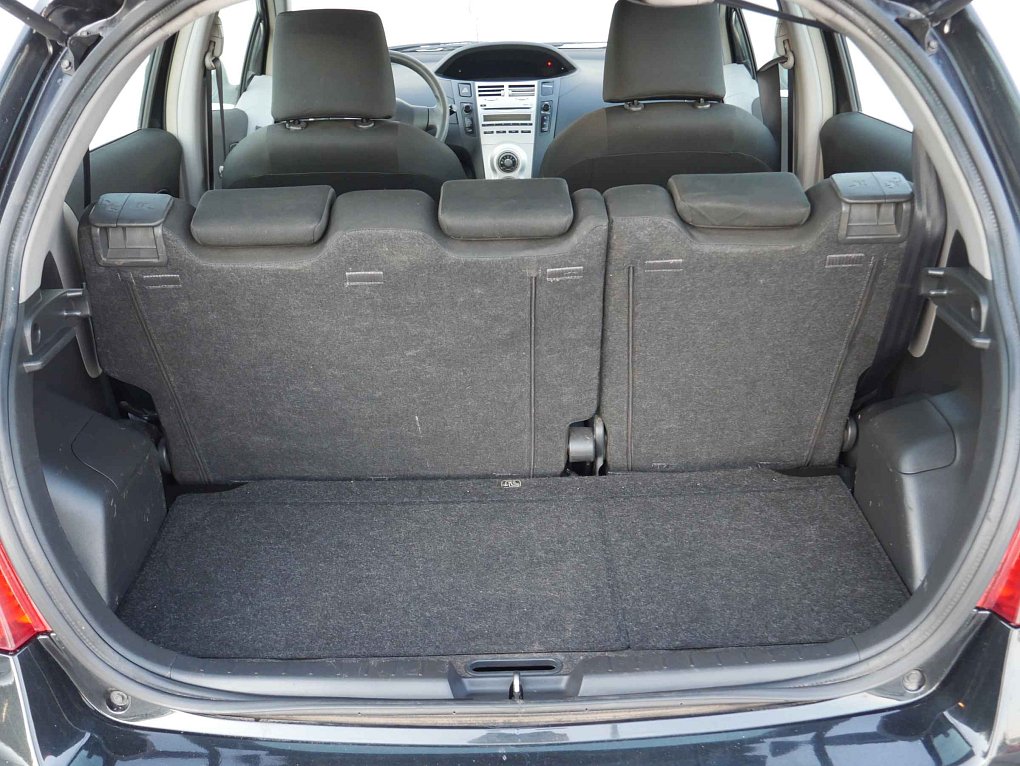 Toyota Yaris 1.0 i 