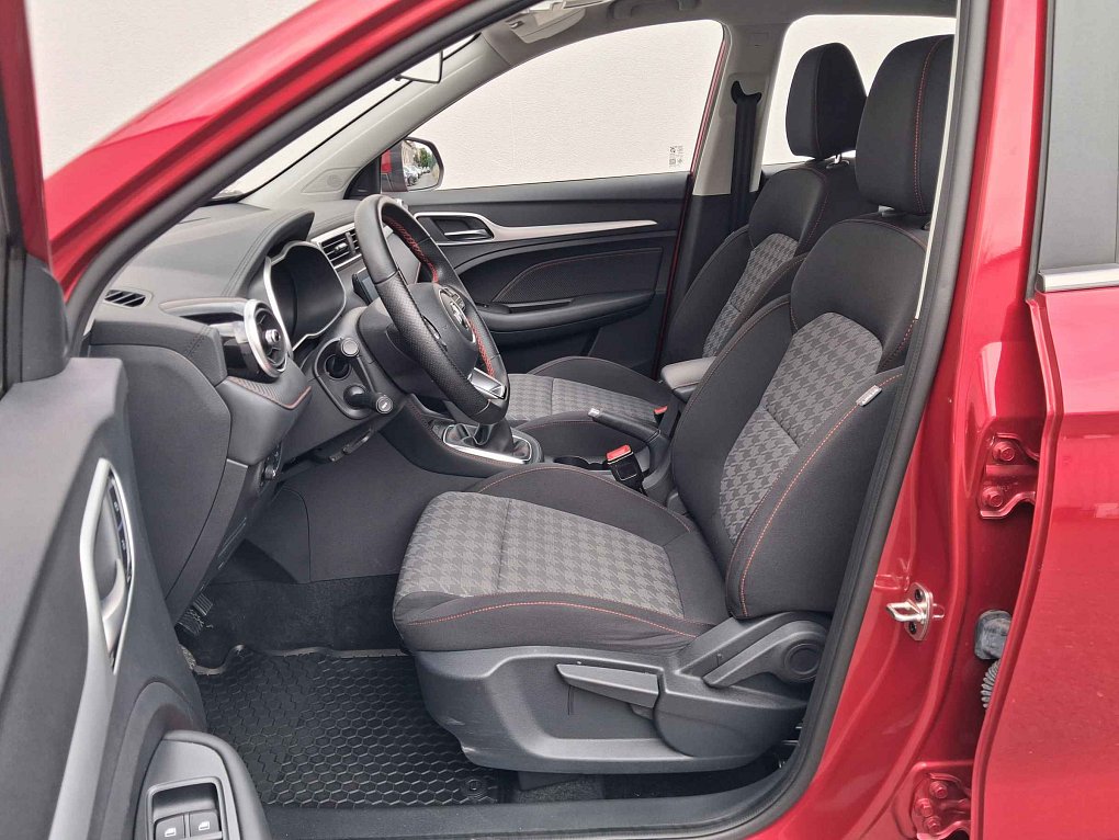 MG ZS 1.5i Essential