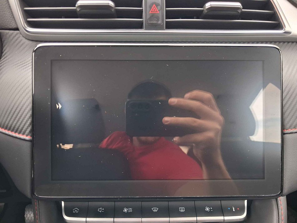 MG ZS 1.5i Essential