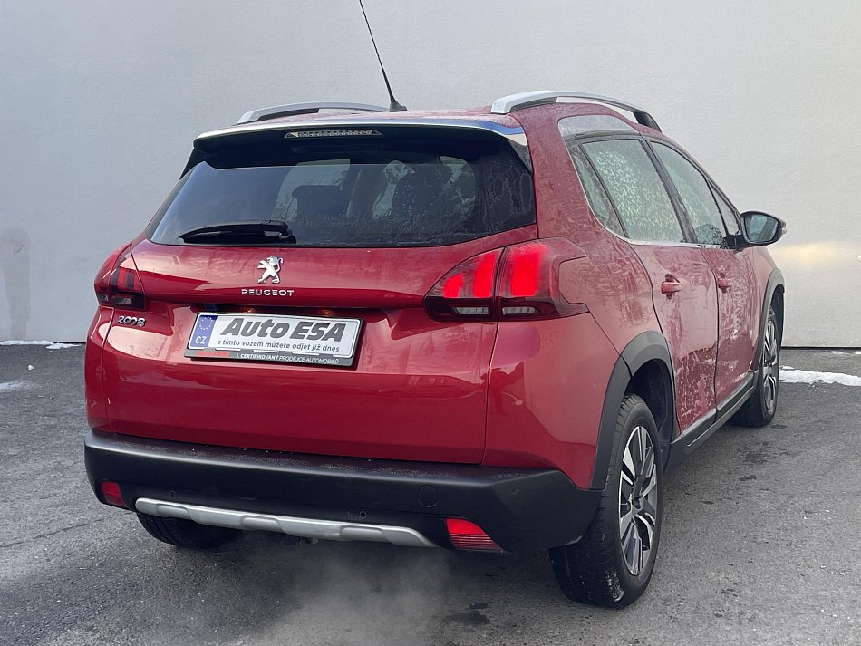 Peugeot 2008 1.2 PT Allure