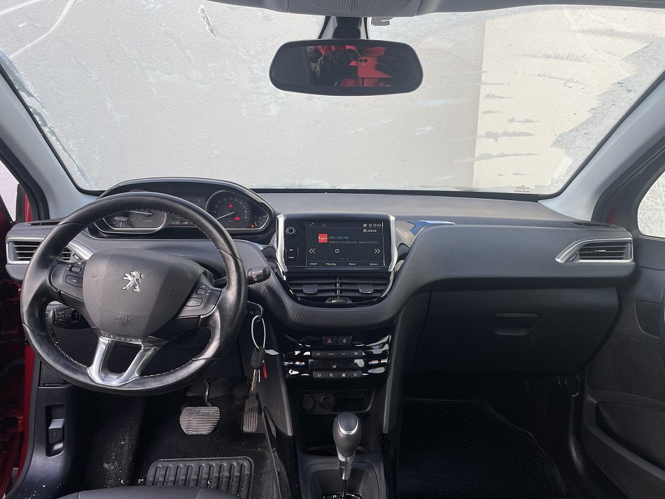 Peugeot 2008 1.2 PT Allure