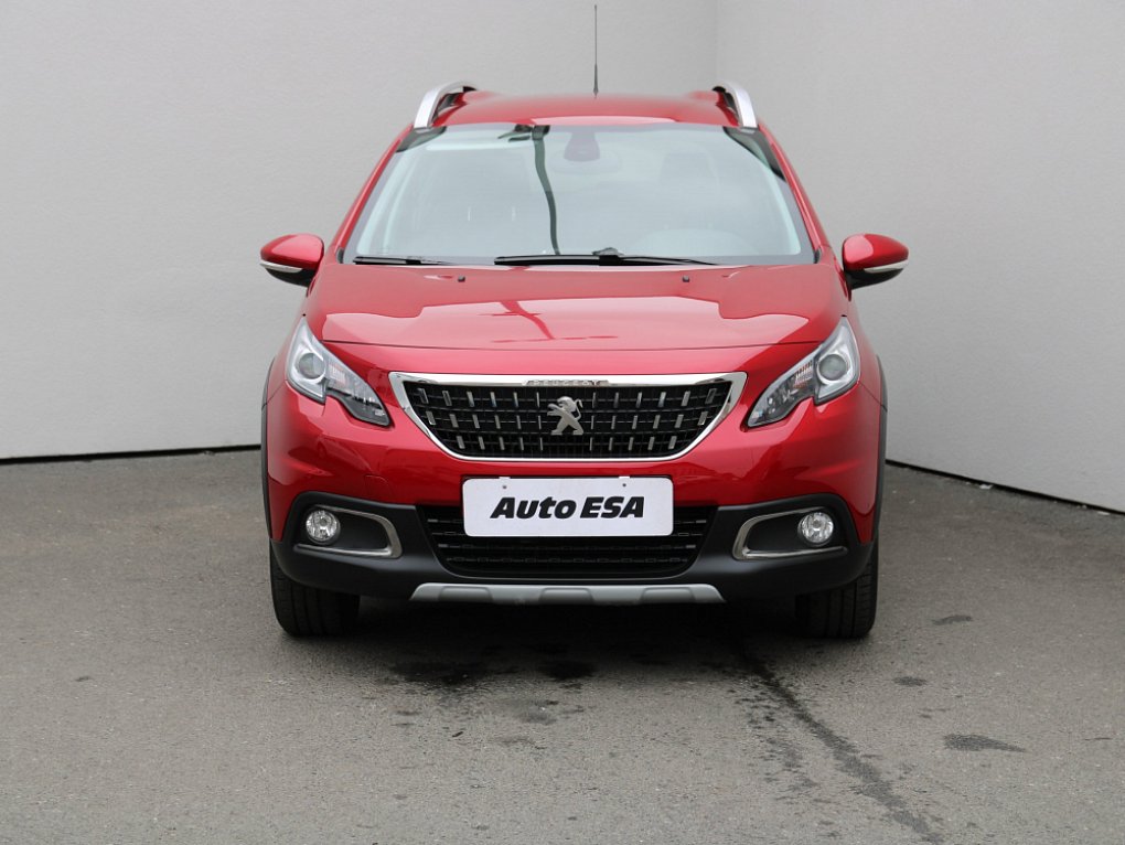 Peugeot 2008 1.2i 