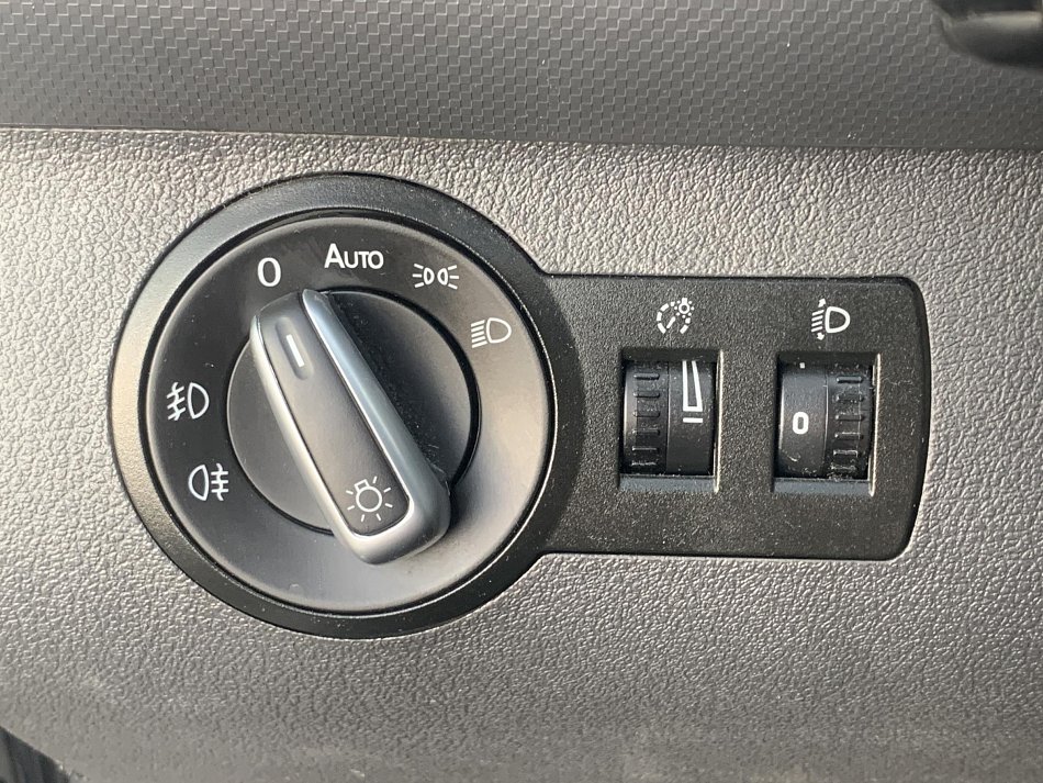 Volkswagen Caddy 1.6TDi CUP MAXi 7míst