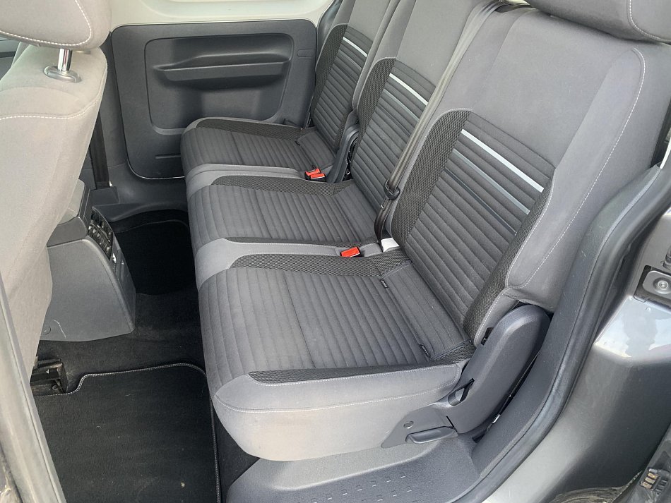 Volkswagen Caddy 1.6TDi CUP MAXi 7míst