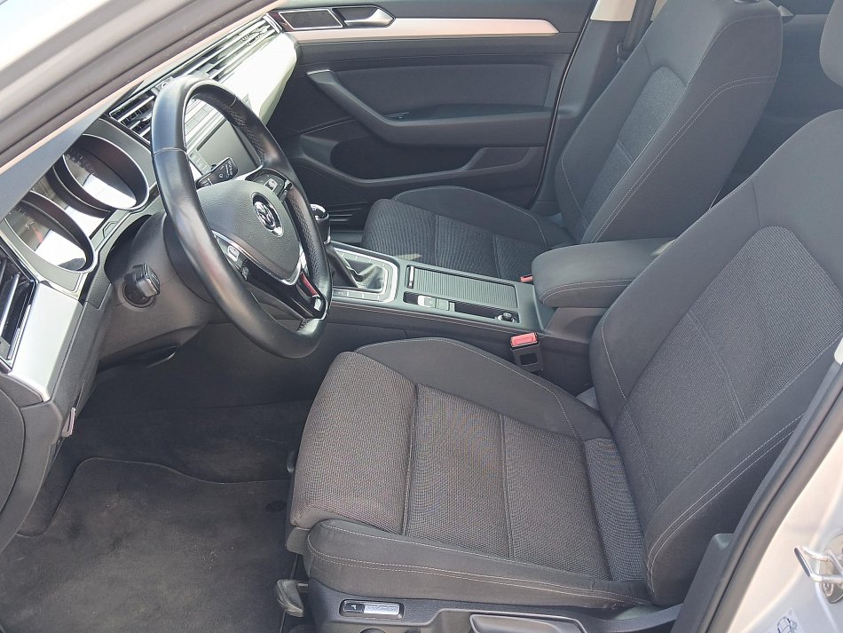Volkswagen Passat 2.0 TDi 
