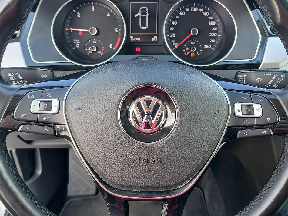 Volkswagen Passat 2.0 TDi 