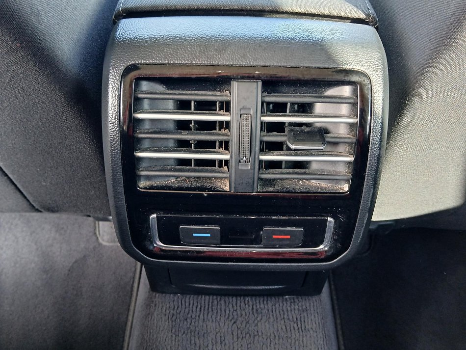 Volkswagen Passat 2.0 TDi 