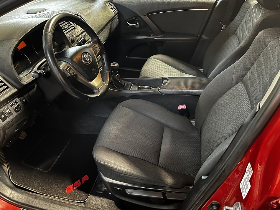 Toyota Avensis 2.2 D-CAT 