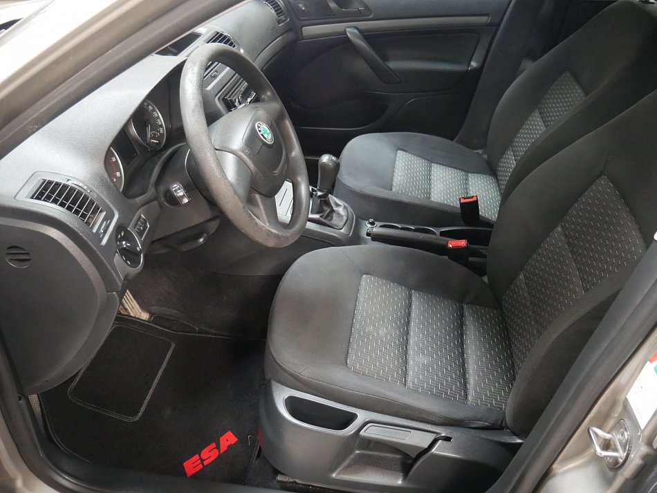 Škoda Octavia II 1.6i 