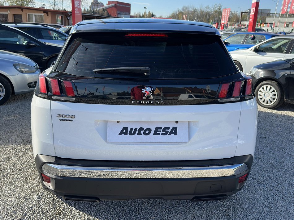 Peugeot 3008 1.2PT 