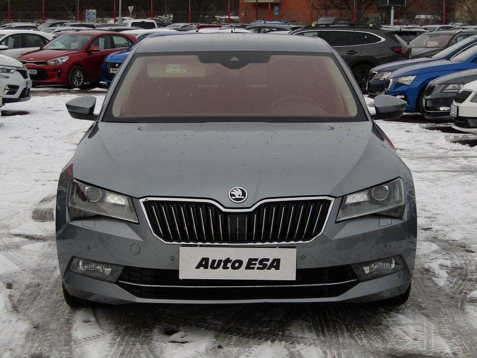 Škoda Superb III 2.0TSi  4x4