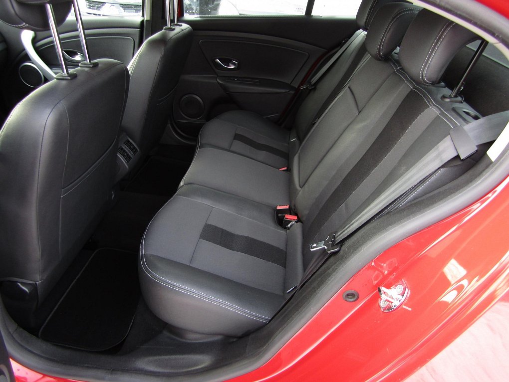 Renault Fluence 1.6i 